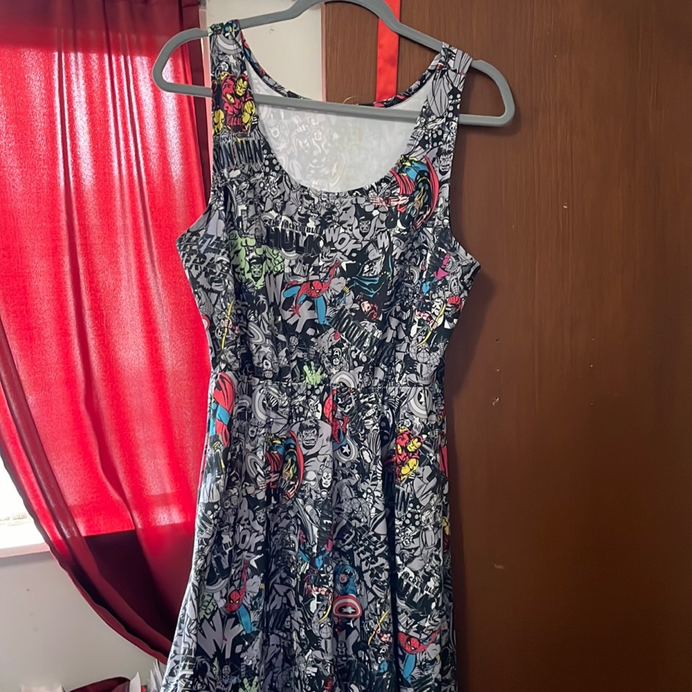 XL hot topic Marvel dress